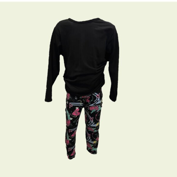 Calza Negra para Nena con Corazones y Frases – Estilo Urbano y Divertido - Image 2