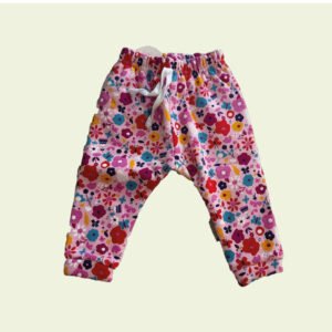 Pantalón de bebé con florcitas – diseño colorido y alegre
