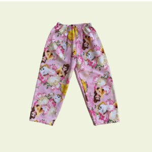 Pantalón rosa de bebé con estampado de Bella – dulce y encantador
