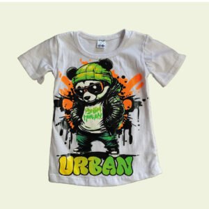 Remera blanca de bebé con panda urbano – diseño divertido y moderno