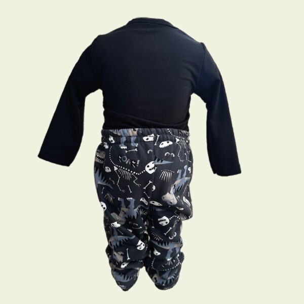 Pantalón negro de bebé con esqueletos de dinosaurios – original y cómodo - Image 3